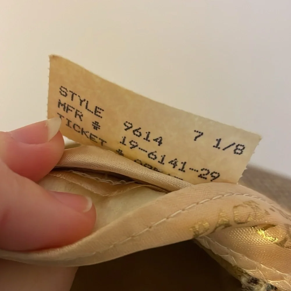 Dobbs Pace Setter Collection Tan Suede Leather and Tweed Pageboy Hat Cap 7 1/8